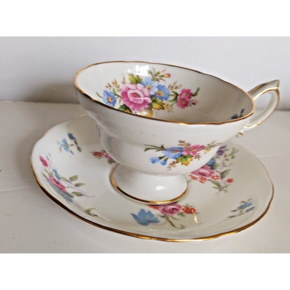 Vintage Hammersley & Co. England Teacup and Saucer Set Floral C1489 - Picture 8 of 15